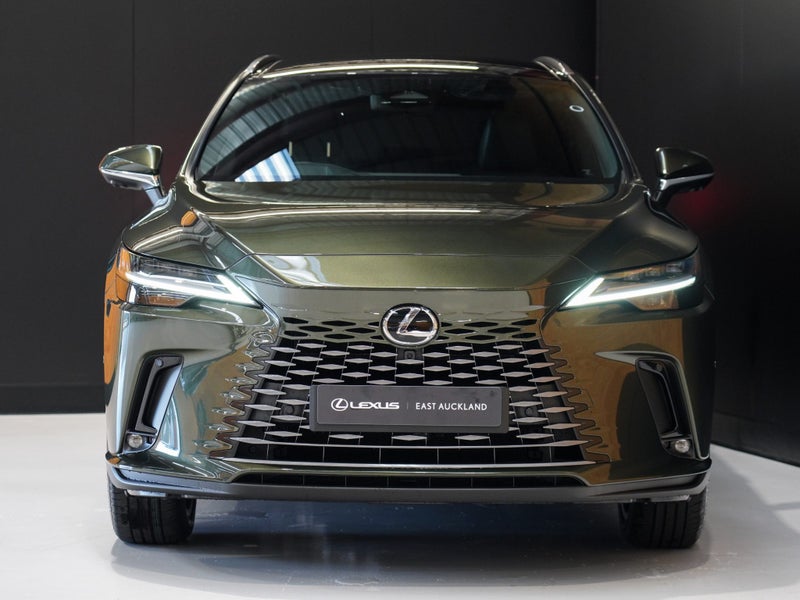 2026 Lexus RX 450h+ Limited 2.5P PHEV ECVT AWD... image 4