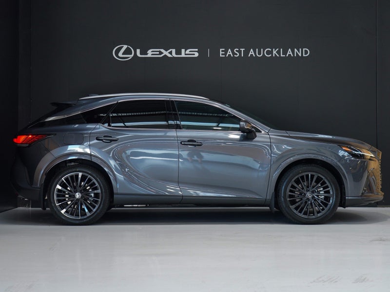 2026 Lexus RX 450h+ Limited 2.5P PHEV ECVT AWD... image 3