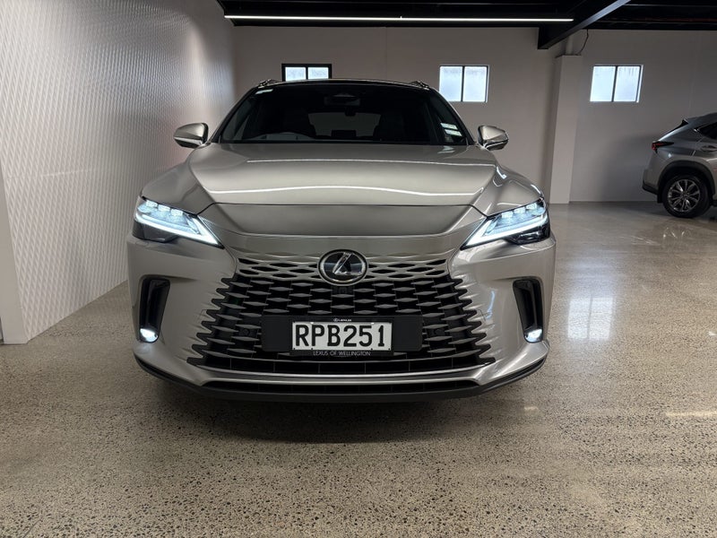 2026 Lexus RX 450h+ Limited 2.5P PHEV ECVT AWD... image 2