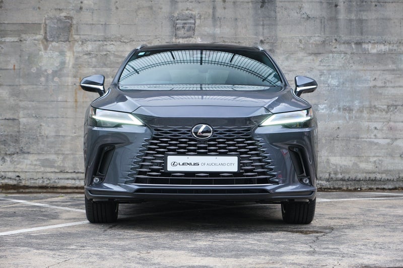 2026 Lexus RX 450h+ Limited image 4