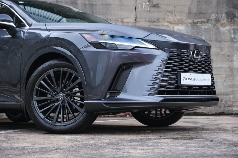 2026 Lexus RX 450h+ Limited image 5