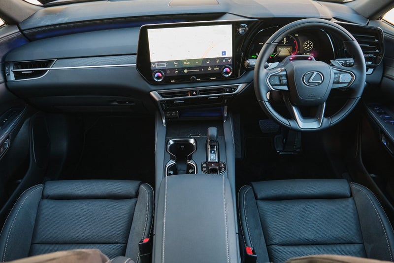 2026 Lexus RX 450h+ Limited image 5