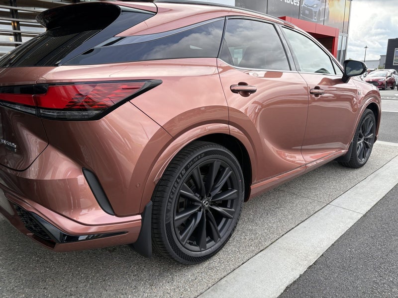 2026 Lexus RX 500h F SPORT 2.4L Turbo 273kW AWD image 4