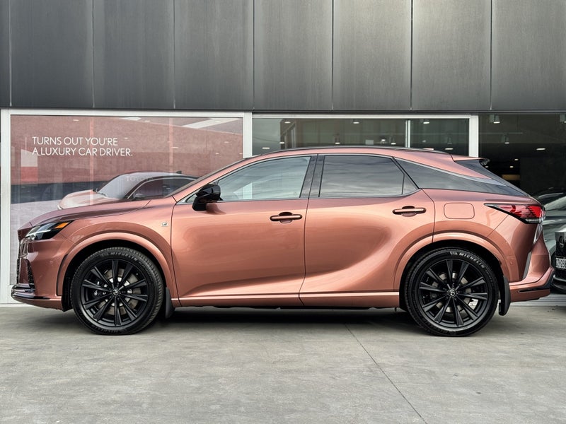 2026 Lexus RX 500h F Sport 2.4L Turbo Hybrid AWD image 4