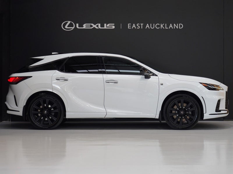 2026 Lexus RX 500h F Sport 2.4PT 1MHEV 6AT AWD... image 3
