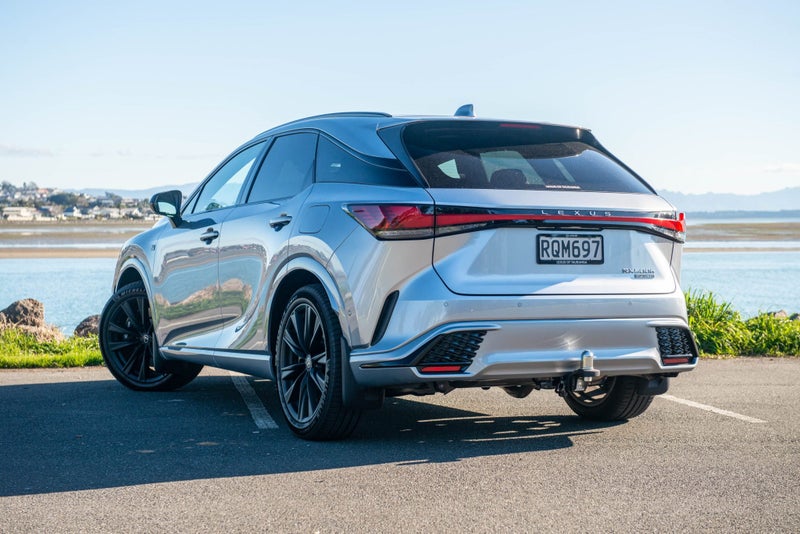 2026 Lexus RX 500h F Sport 2.4PT 1MHEV 6AT AWD SUV image 2