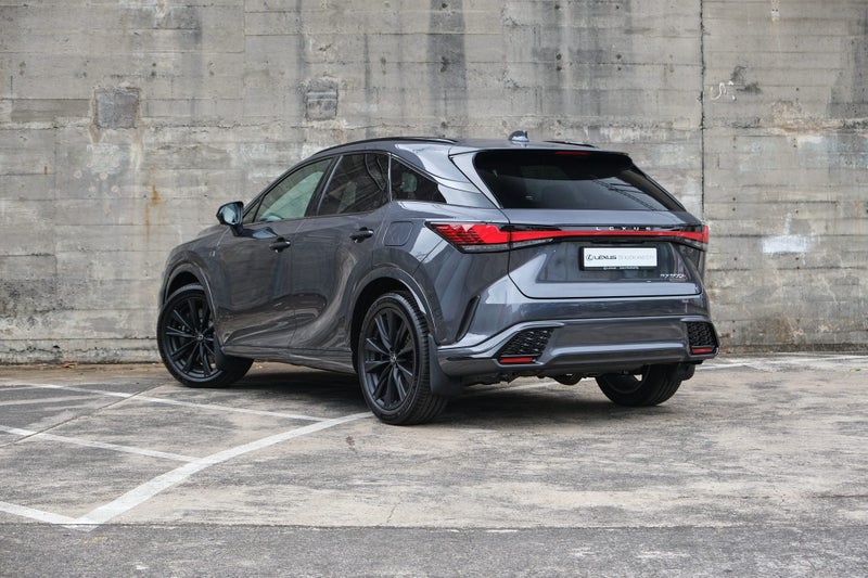 2026 Lexus RX 500h F Sport image 2