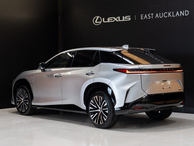 2026 Lexus RZ 500e Dynamic BEV AWD SUV/5D/5S image 2