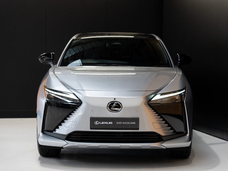 2026 Lexus RZ 500e Dynamic BEV AWD SUV/5D/5S image 4