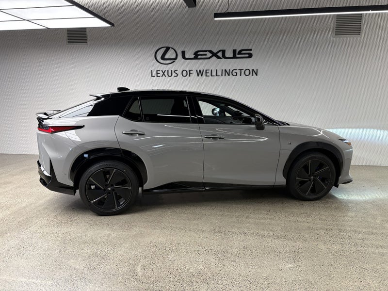 2026 Lexus RZ 550e F SPORT BEV AWD SUV/5D/5S (X... image 5