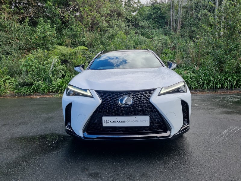 2026 Lexus UX 300h F Sport 2.0L Hybrid FWD SUV image 2
