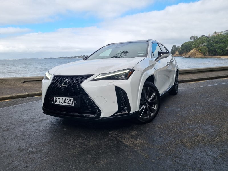 2026 Lexus UX 300h F Sport 2.0L Hybrid FWD SUV image 3