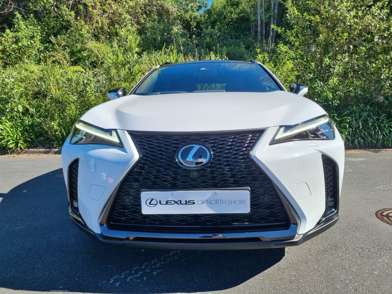 2026 Lexus UX 300h F Sport 2.0L Hybrid FWD SUV image 2