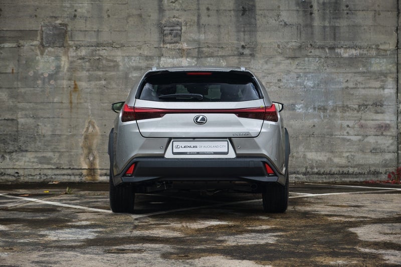 2026 Lexus UX 300h Limited image 5
