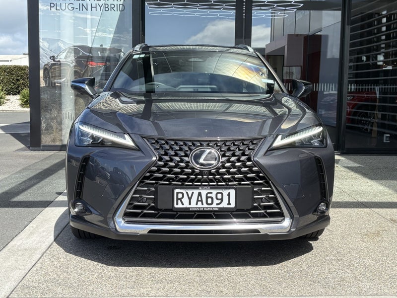 2026 Lexus UX 300h Limited 2.0L Hybrid AWD image 3
