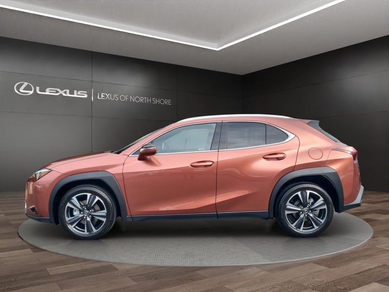 2026 Lexus UX 300h Limited 2.0L Hybrid AWD SUV image 4