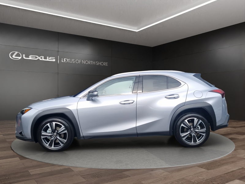 2026 Lexus UX 300h Limited 2.0L Hybrid FWD SUV image 4