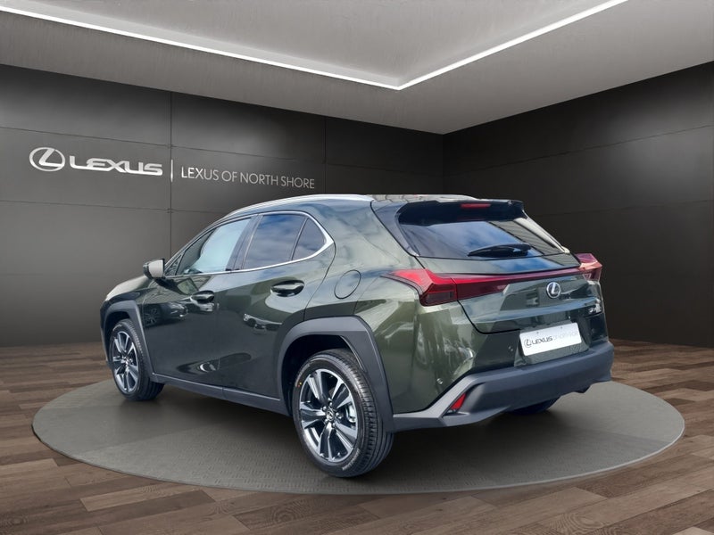 2026 Lexus UX 300h Limited 2.0L Hybrid FWD SUV image 5