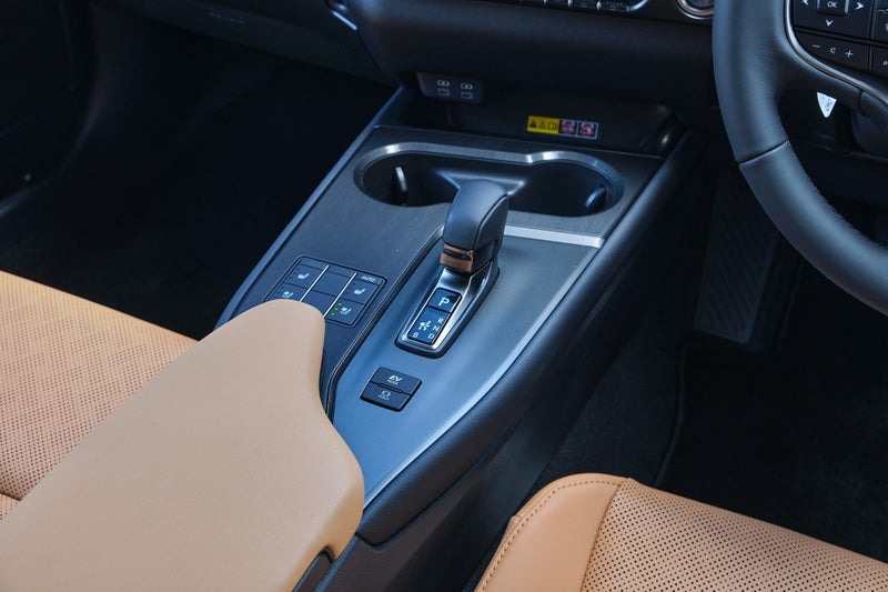 2026 Lexus UX 300h Limited image 4
