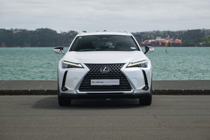 2026 Lexus UX 300h Limited AWD image 2