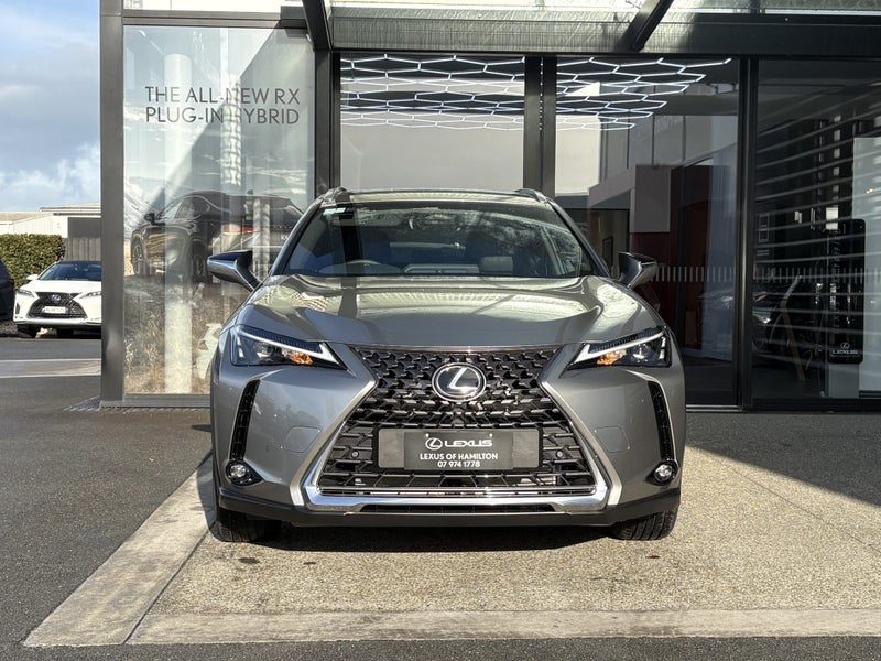 2026 Lexus UX 300h Premium 2.0L Hybrid image 3