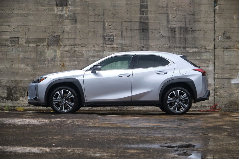2026 Lexus UX 300h Premium image 3