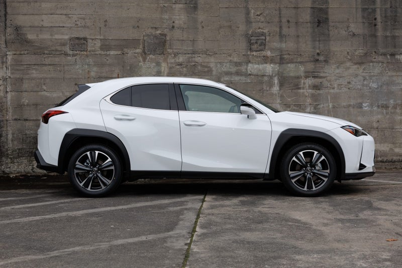 2026 Lexus UX 300h Premium image 3