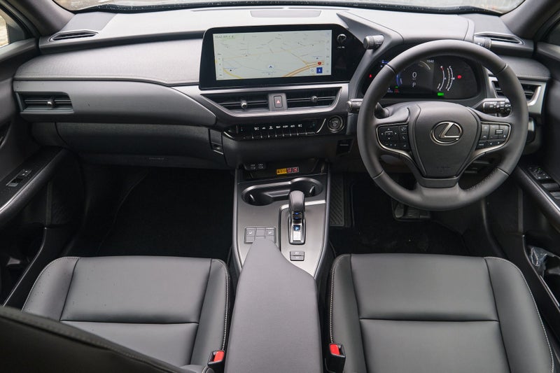 2026 Lexus UX 300h Premium AWD image 4