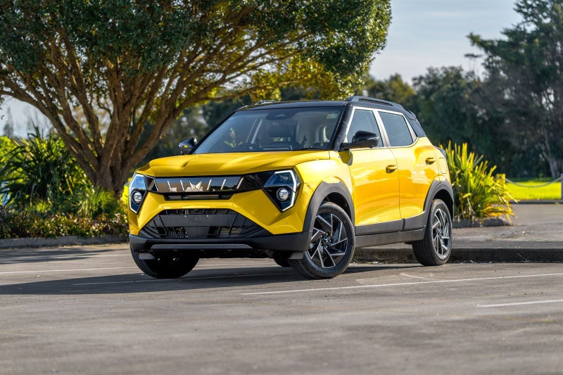 2026 Mahindra XUV 3XO 3XO AX7L image 4