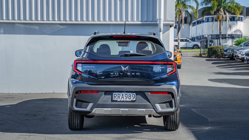 2026 Mahindra XUV 3XO Ax7l 1.2Pt/6At image 4