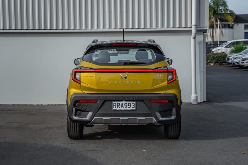 2026 Mahindra XUV 3XO Ax7l 1.2Pt/6At image 4