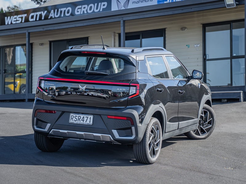 2026 Mahindra XUV 3XO Ax7l 1.2Pt/6At image 2