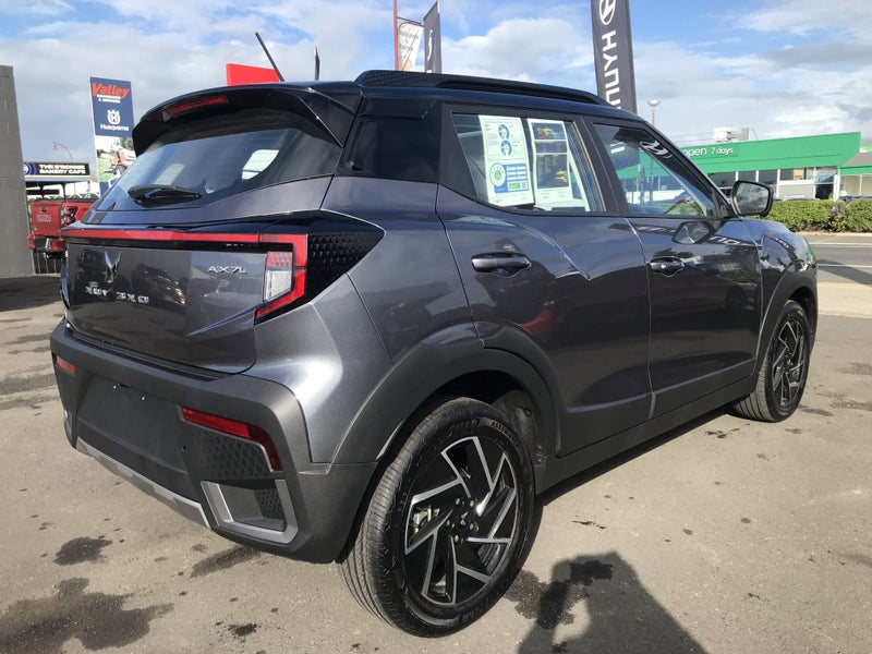 2026 Mahindra XUV 3XO AX7L 1.2PT/6AT image 4