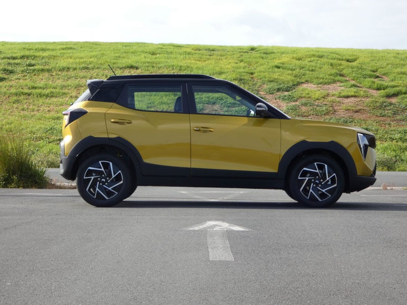 2026 Mahindra XUV 3Xo Ax7l image 5