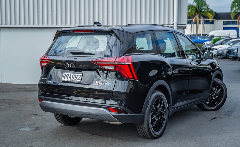 2026 Mahindra XUV700 Xuv 2.0Pt/6At image 2