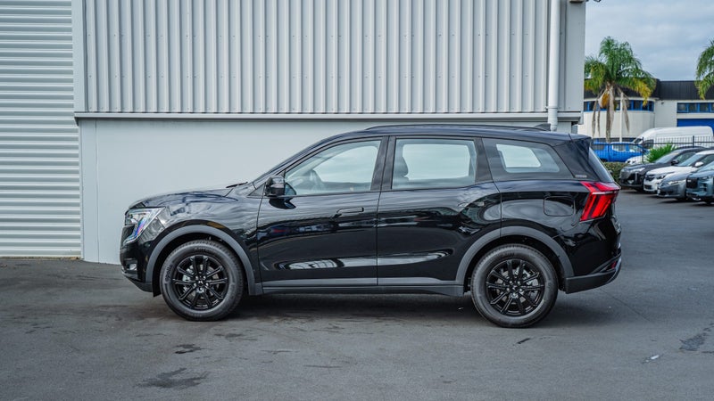 2026 Mahindra XUV700 Xuv 2.0Pt/6At image 5