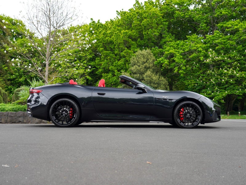 2026 Maserati GranCabrio Trofeo 3.0P 8A 5Dr Wagon image 3