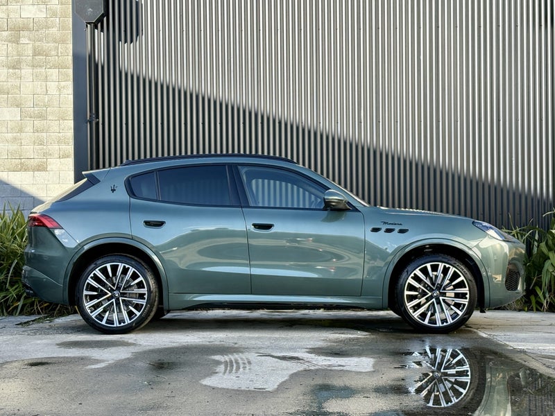 2026 Maserati Grecale Modena Hybrid image 2