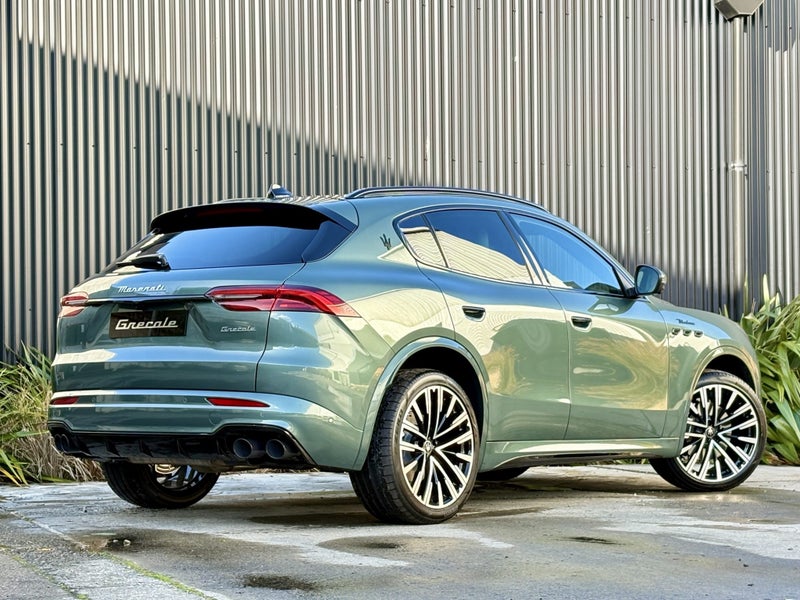 2026 Maserati Grecale Modena Hybrid image 3