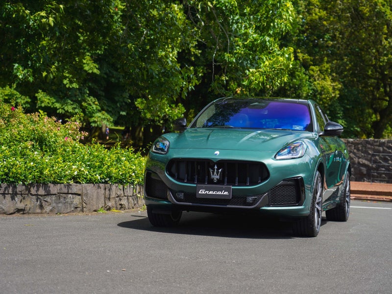 2026 Maserati Grecale Trofeo 3.0 Bi-Turbo V6 AWD image 2