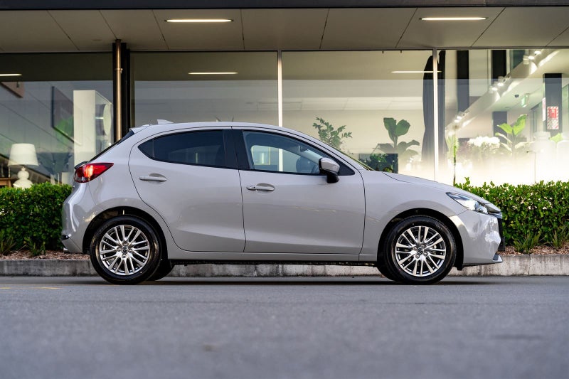 2026 Mazda 2 GSX 1.5 AUTO image 3