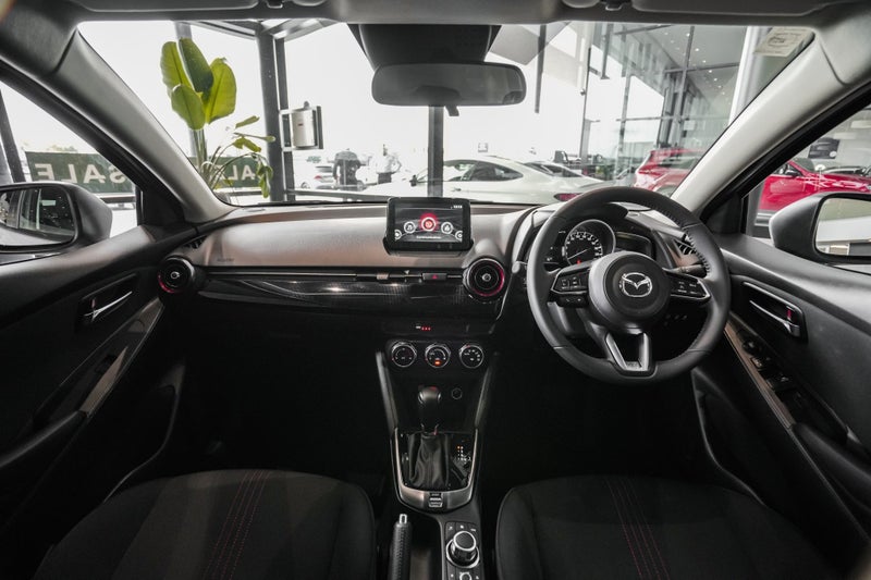 2026 Mazda 2 Gsx 1.5P/6At image 3