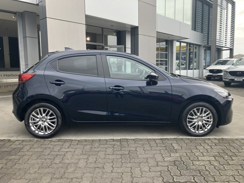 2026 Mazda 2 Gsx 1.5P/6At image 3