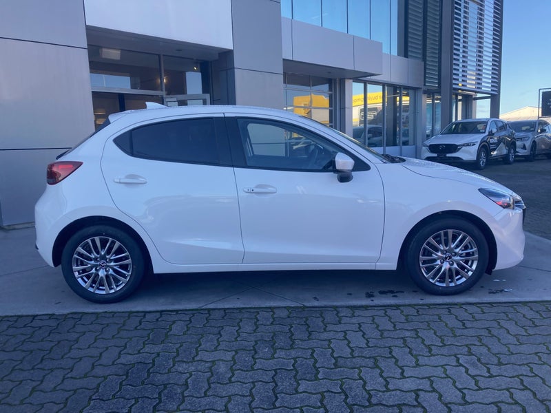 2026 Mazda 2 Gsx 1.5P/6At image 3