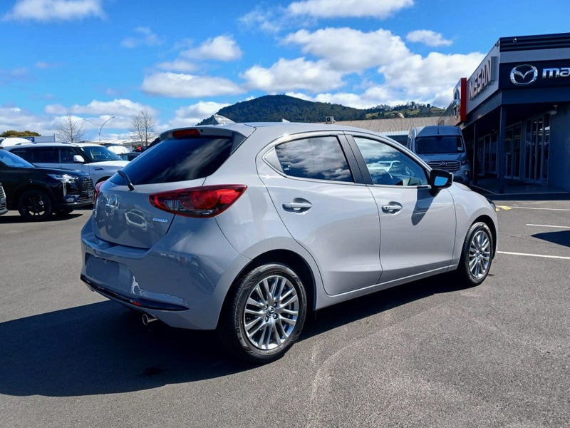 2026 Mazda 2 GSX image 4