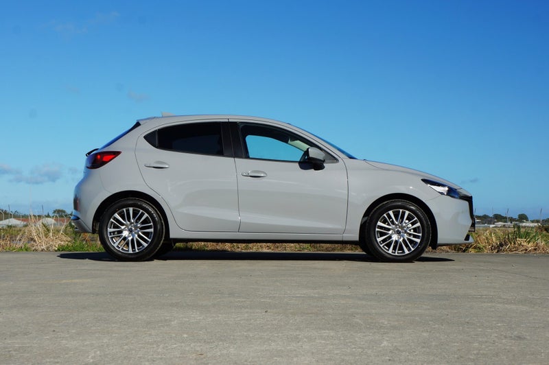2026 Mazda 2 K HATCH GSX 1.5 6AT image 2