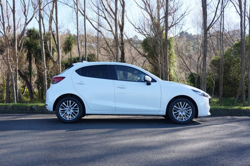 2026 Mazda 2 K HATCH GSX 1.5 6AT image 3