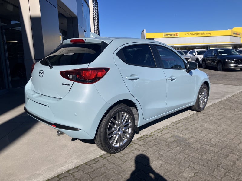 2026 Mazda 2 Ltd 1.5P/6At image 4