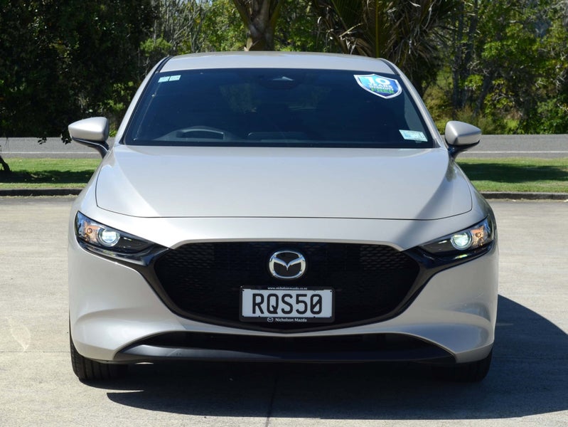 2026 Mazda 3 GSX 2.0i Hatch image 2