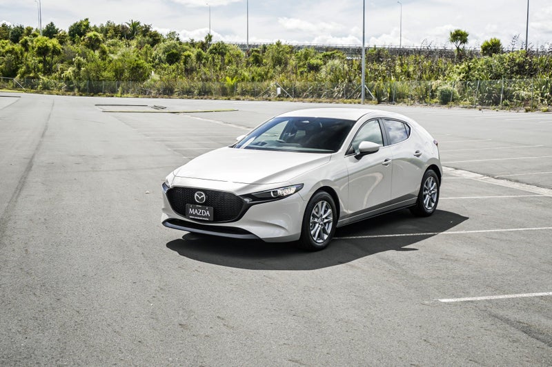 2026 Mazda 3 GSX SKYACTIV-G 2.0 image 3